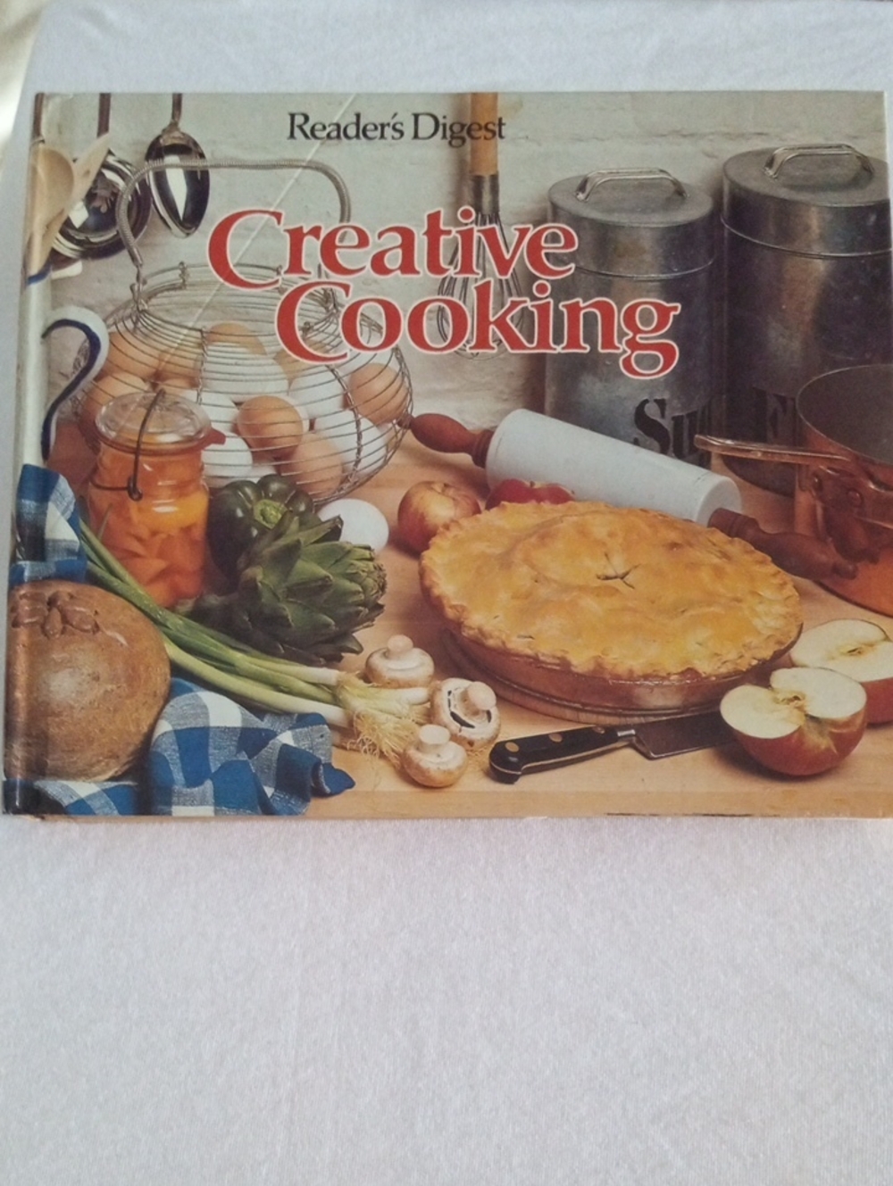 Reader's Digest Creative Cooking Cookbook - Picture 2 of 14